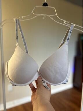Victoria's Secret Pink White Bra 38C